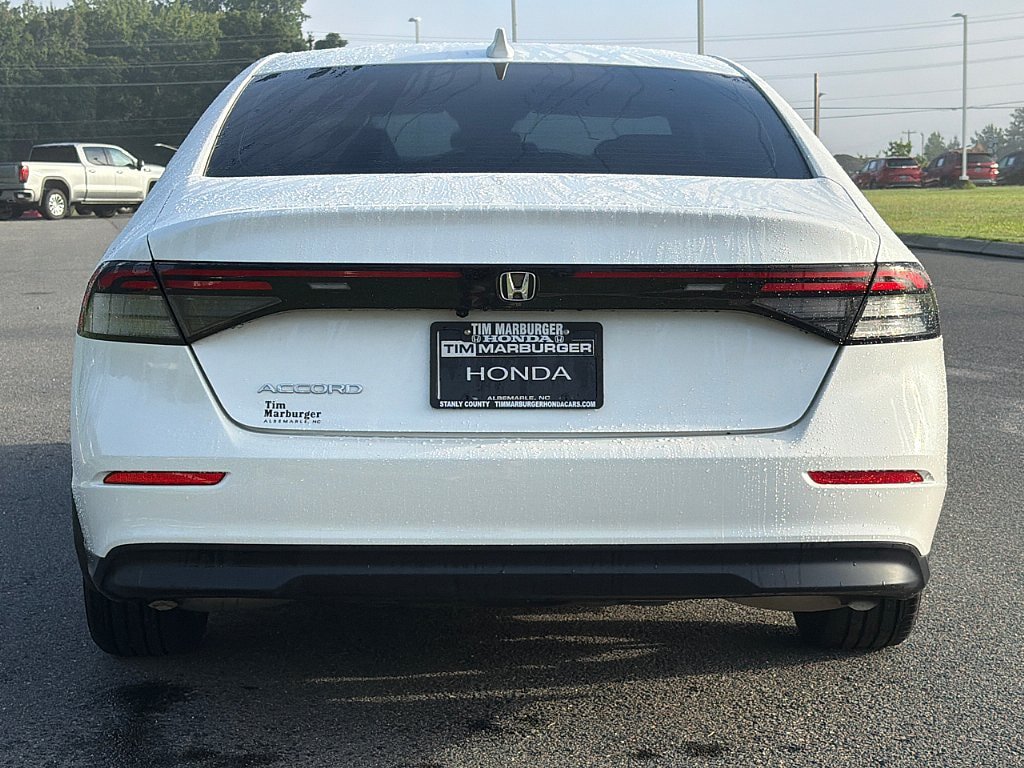 Used 2024 Honda Accord EX image 3