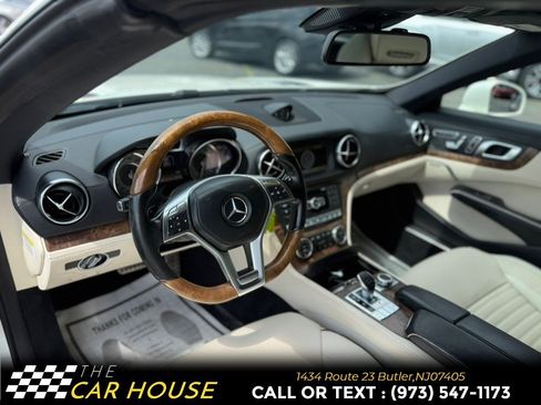 Used 2013 Mercedes-Benz SL 550 image 24