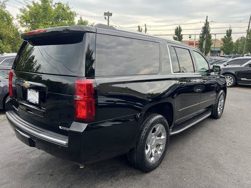 Used 2018 Chevrolet Suburban Premier AWD/4WD image 6