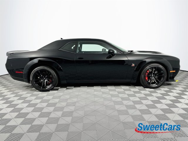 Used 2022 Dodge Challenger R/T Scat Pack RWD image 8