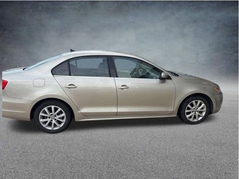 Used 2014 Volkswagen Jetta SE FWD image 6