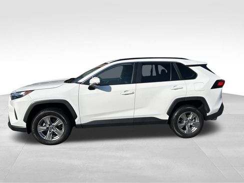 Used 2024 Toyota RAV4 XLE image 2