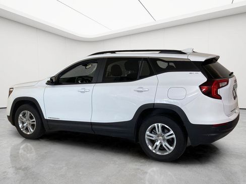 Used 2023 GMC Terrain SLE w/ Driver Convenience Package AWD/4WD image 9