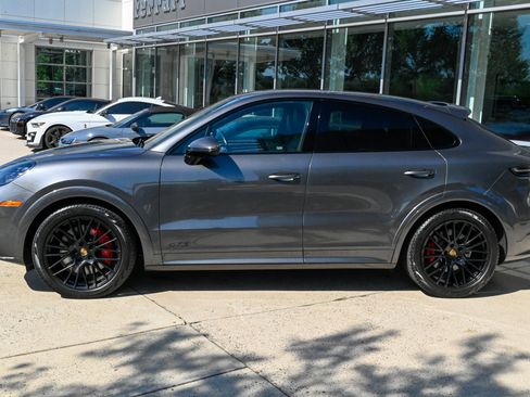 Used 2023 Porsche Cayenne GTS AWD/4WD image 8