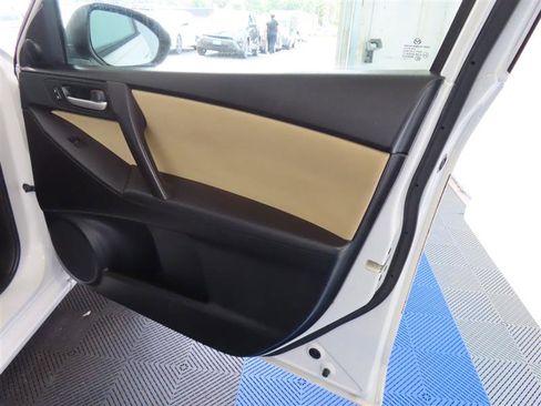 Used 2012 MAZDA MAZDA3 i Touring image 16