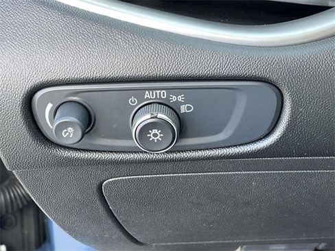 Used 2024 Chevrolet Malibu LT image 19