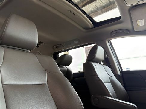Used 2015 Honda Odyssey EX-L image 17
