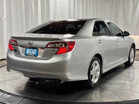Used 2012 Toyota Camry SE FWD image 10