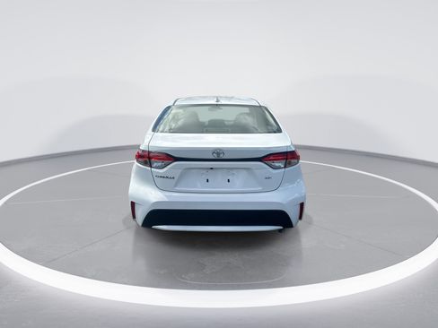 Used 2022 Toyota Corolla LE FWD image 8