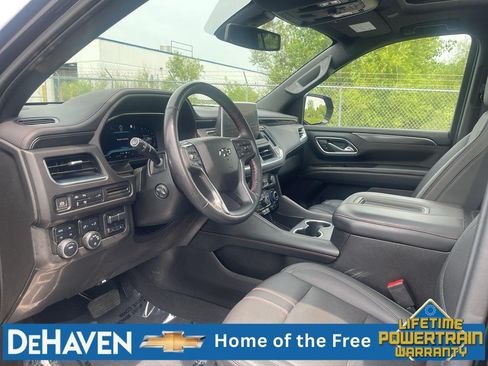 Used 2022 Chevrolet Suburban RST w/ Luxury Package AWD/4WD image 10