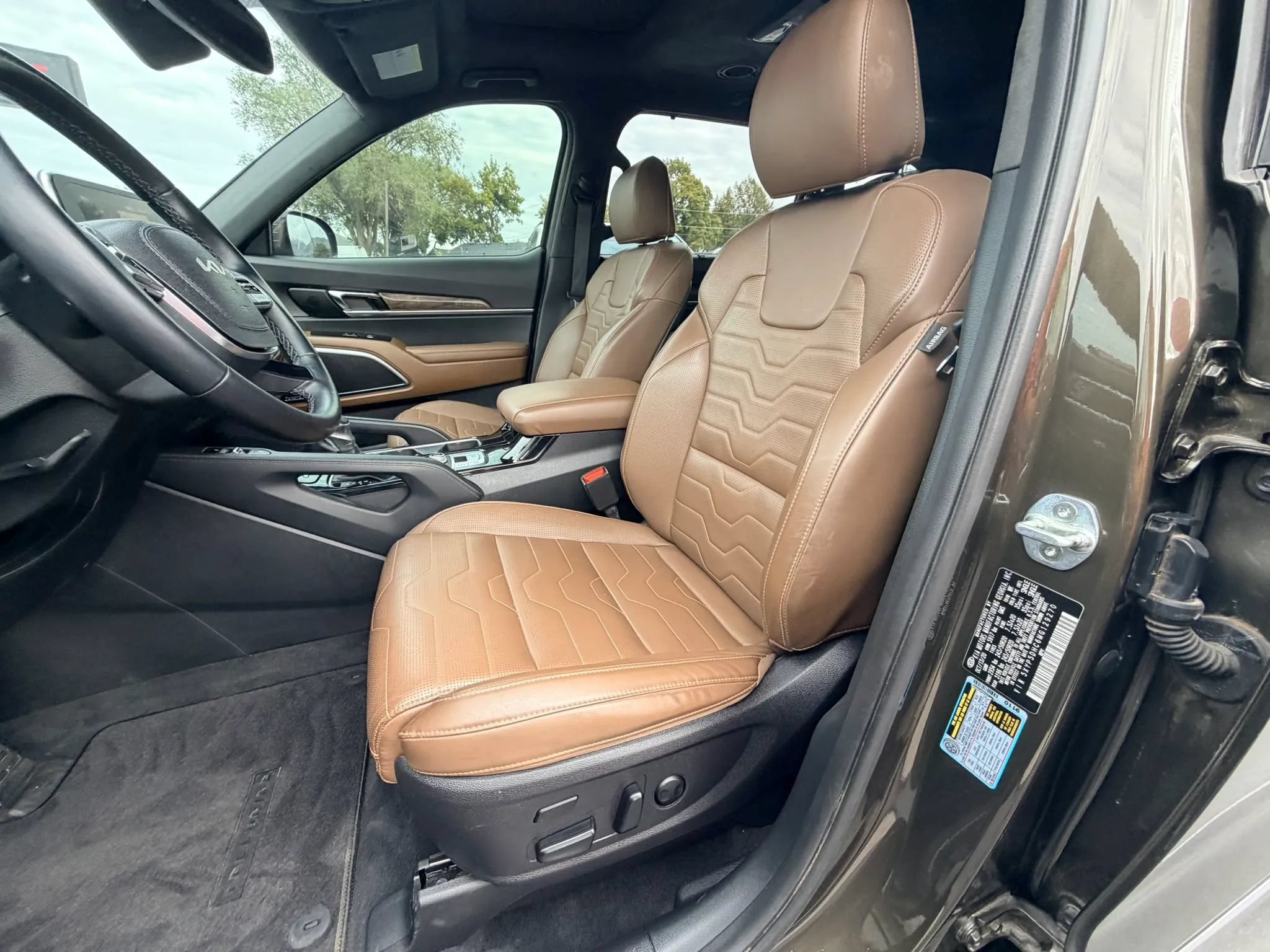 Used 2021 Kia Telluride SX w/ SX Prestige Package AWD/4WD image 10