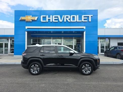 New 2026 Chevrolet Equinox LT w/ Convenience Package II AWD/4WD image 2
