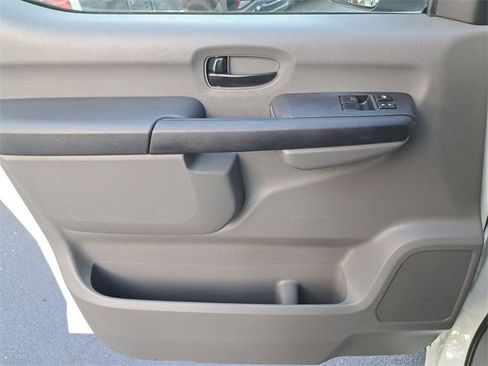 Used 2018 Nissan NV 3500 S image 19