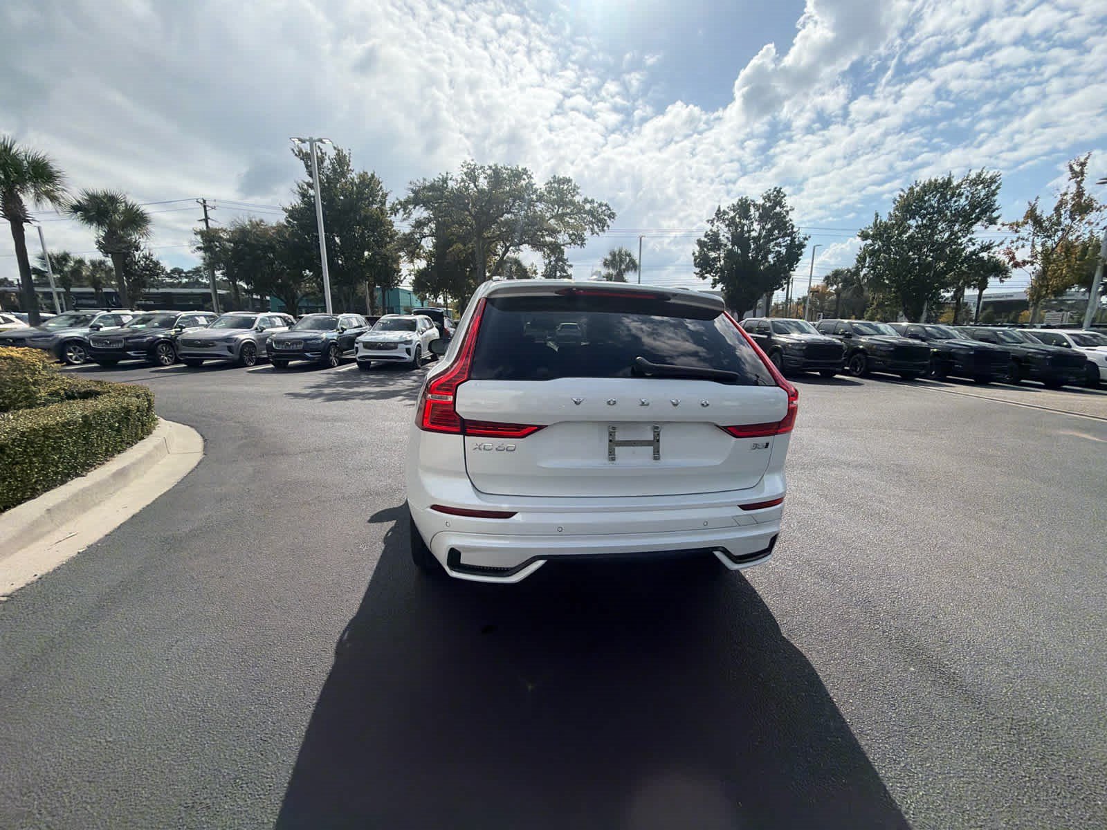 Used 2024 Volvo XC60 B5 Plus w/ Climate Package AWD/4WD image 14