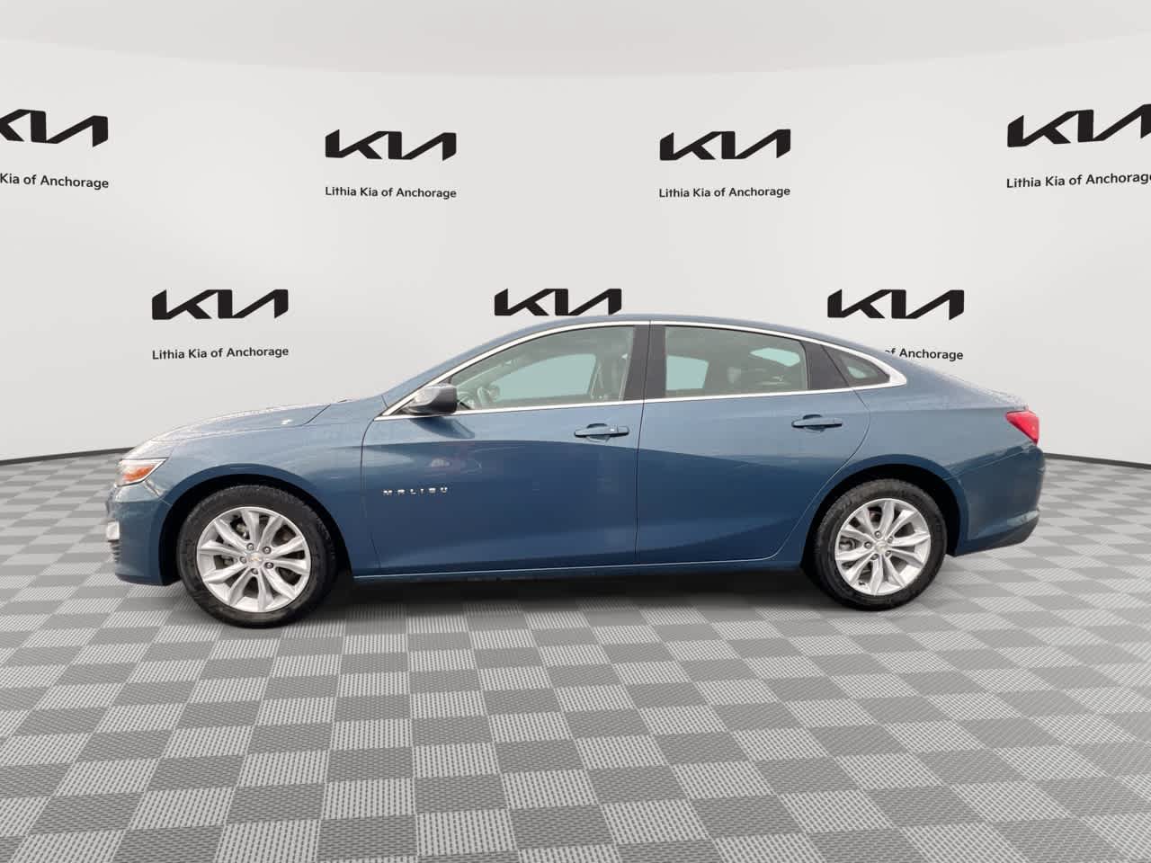 Used 2024 Chevrolet Malibu LT FWD image 1