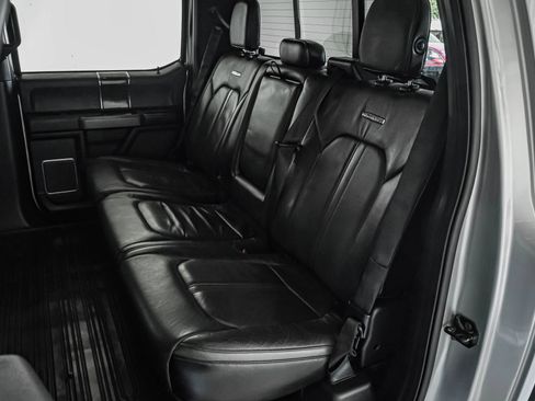 Used 2015 Ford F150 Platinum w/ Equipment Group 701A Luxury AWD/4WD image 34