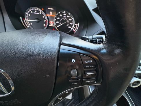 Used 2017 Acura MDX SH-AWD w/ Advance Package image 18