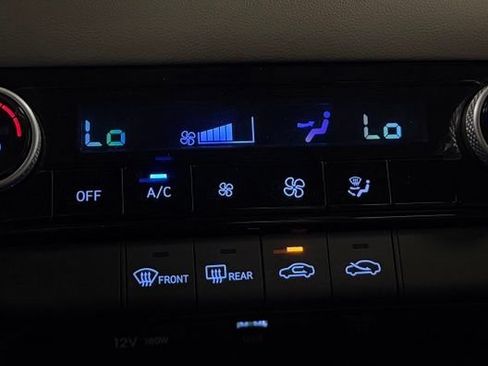 Certified 2024 Hyundai Elantra SEL FWD image 21