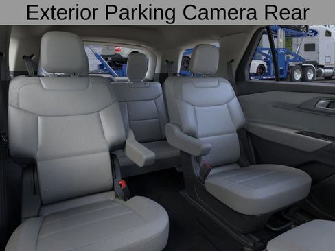 New 2026 Ford Explorer Active image 12