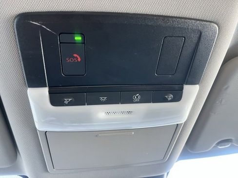 Certified 2022 Nissan Rogue SV image 25