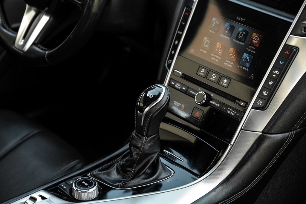 Used 2020 INFINITI Q60 3.0t Luxe AWD/4WD image 21