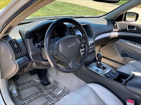 Used 2011 INFINITI G37 x Sedan w/ Premium Pkg AWD/4WD image 13