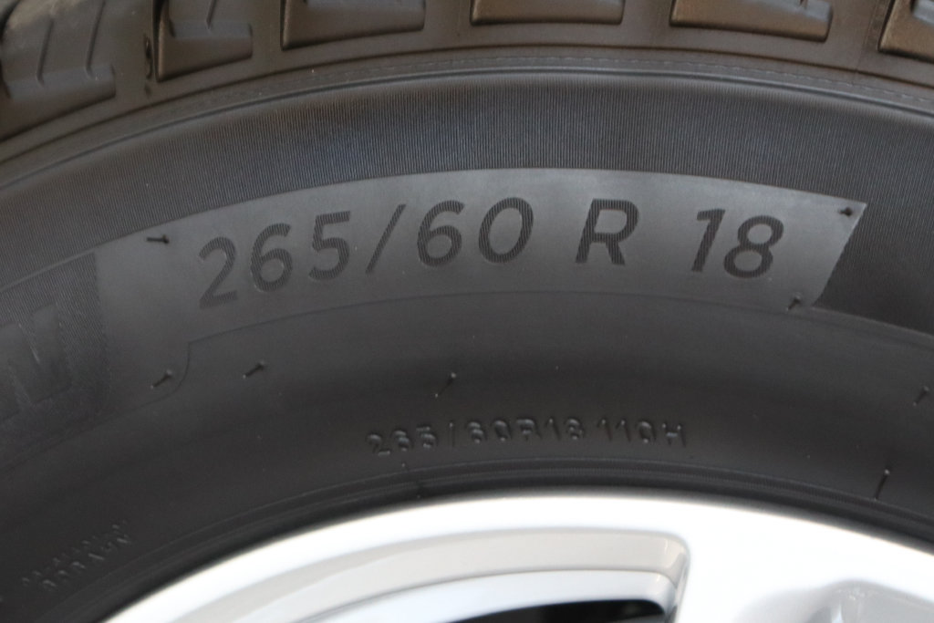 Used 2025 Jeep Grand Cherokee L Laredo w/ Luxury Tech Group I RWD image 45