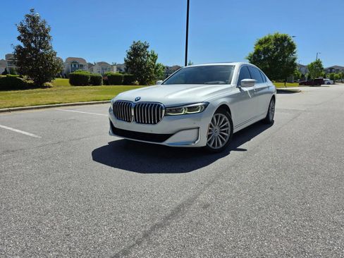 Used 2020 BMW 740i w/ Premium Package RWD image 1