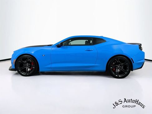 Used 2023 Chevrolet Camaro SS RWD image 4