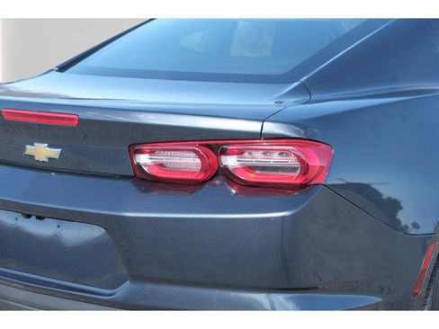 Used 2023 Chevrolet Camaro LT w/ Technology Package image 10