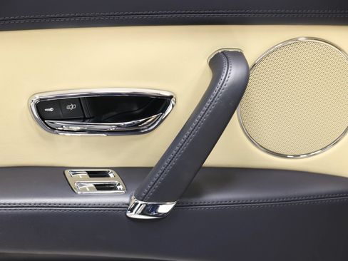 Used 2015 Bentley Flying Spur V8 AWD/4WD image 44