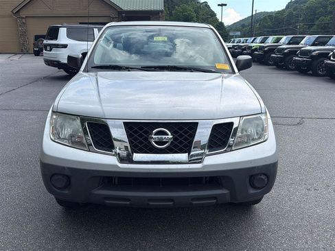 Used 2019 Nissan Frontier S RWD image 2