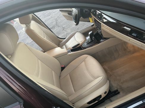 Used 2010 BMW 328i xDrive Sedan AWD/4WD image 14