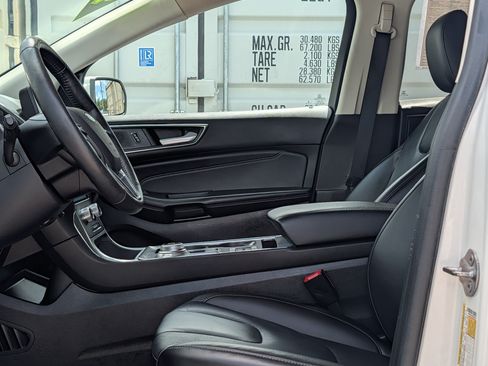 Certified 2021 Ford Edge Titanium FWD image 23