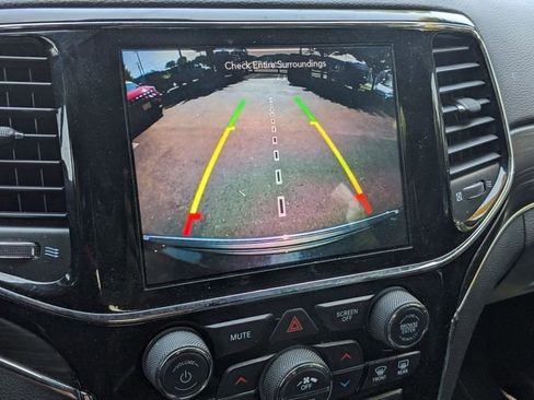 Certified 2021 Jeep Grand Cherokee Limited image 24