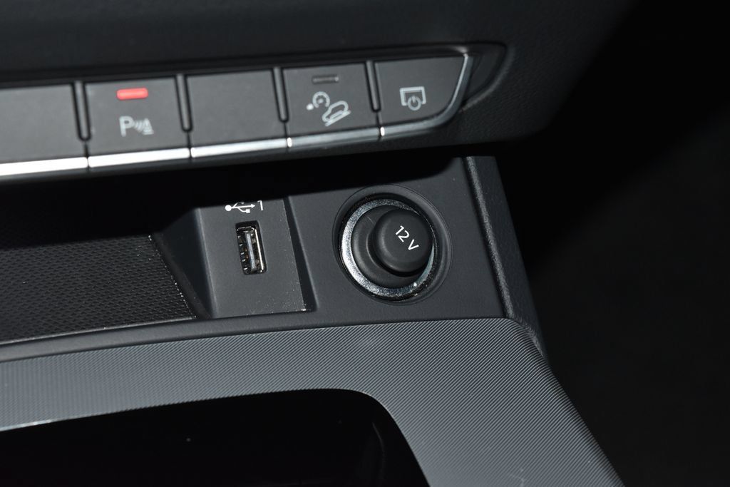 Used 2025 Audi Q5 2.0T Premium AWD/4WD image 16