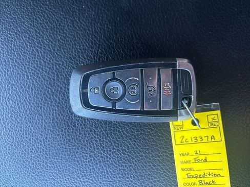 Used 2021 Ford Expedition Limited image 33