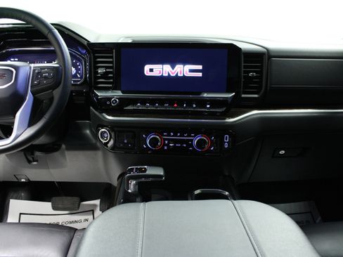 Used 2025 GMC Sierra 1500 Elevation w/ Elevation Premium Package image 18