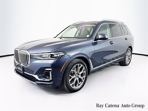 Certified 2022 BMW X7 xDrive40i w/ Premium Package image 3