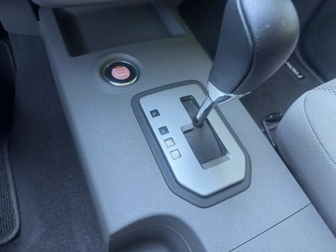 Used 2020 Nissan Frontier SV RWD image 33