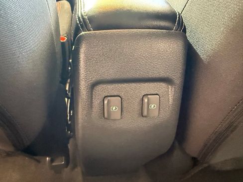 Used 2024 Nissan Kicks SR FWD image 21