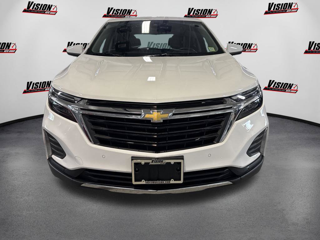 Used 2024 Chevrolet Equinox LT w/ LPO, Floor Liner Package AWD/4WD image 2