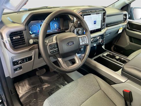 Used 2024 Ford F150 XLT w/ Mobile Office Package image 9