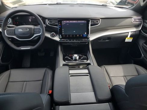 New 2026 Jeep Grand Wagoneer Limited AWD/4WD image 17