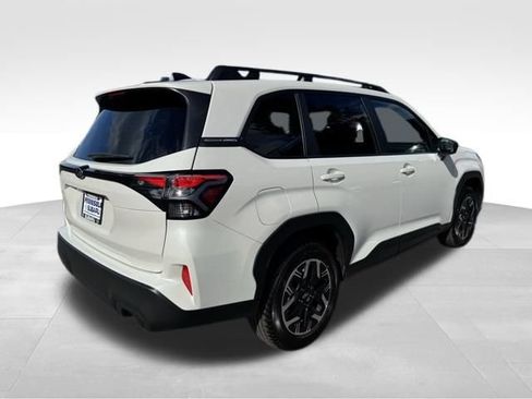 New 2025 Subaru Forester Premium image 8