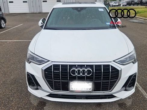 Used 2022 Audi Q3 2.0T Premium Plus w/ Premium Plus Package AWD/4WD image 2