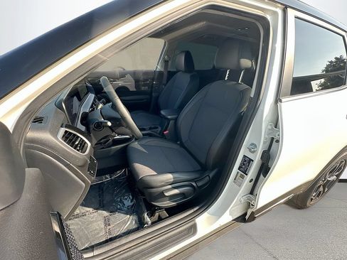 Certified 2024 Kia Seltos X-Line AWD/4WD image 21