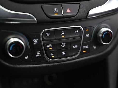 Used 2024 Chevrolet Equinox LT AWD/4WD image 38