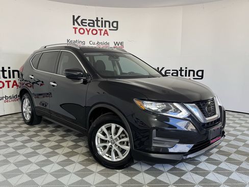 Used 2020 Nissan Rogue SV FWD image 3
