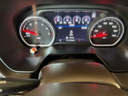 Used 2021 Chevrolet Tahoe Z71 w/ Z71 Off-Road Package image 13